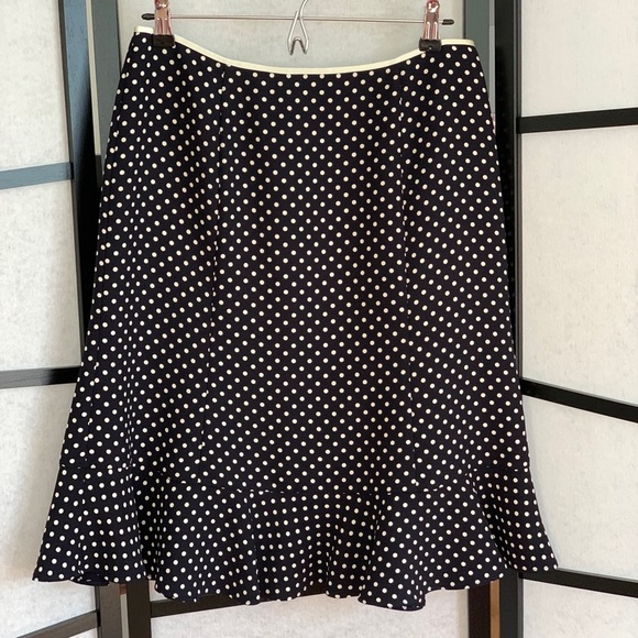 Precis Petite Black & White Polka Dot Skirt with Bottom Ruffle Size 38 (8-10) - Picture 1 of 7